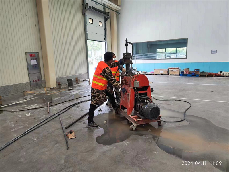 普洱厂房地面下沉塌陷注浆加固施工